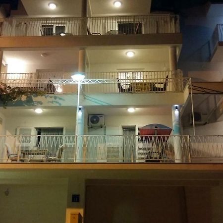 View On Th Sea Pisak Apartment Bagian luar foto